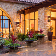 Wall pots