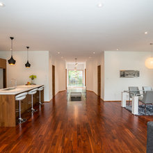 Dining room table
