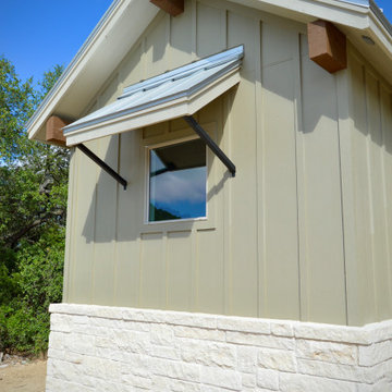 Farmhouse: 3,153 ft²/4 bd/3 bth/2ST