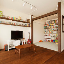 BASEMENT ART/WORK SPACE