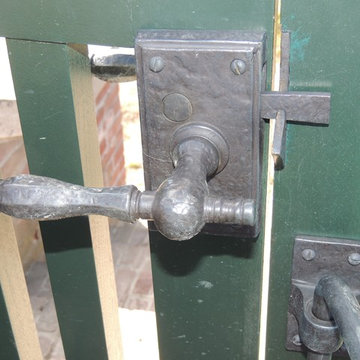 Dark Bronze Box Latch for Narrow Stiles at 360yardware