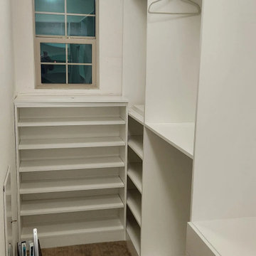 Ladera Walk-In Closet