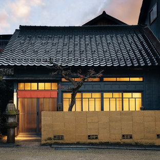 他の地域の両開きドアアジアンスタイルのおしゃれな玄関ドアの写真