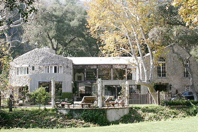 Inspiration for a timeless exterior home remodel in Los Angeles