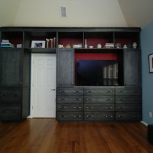 Entertainment center