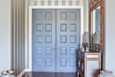 Example of a transitional entryway design in Miami
