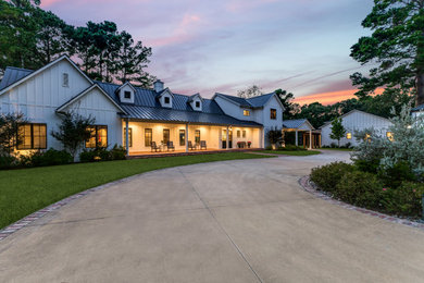 Inspiration for a country exterior home remodel in Dallas
