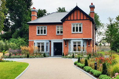 This is an example of a contemporary garden in Limerick.