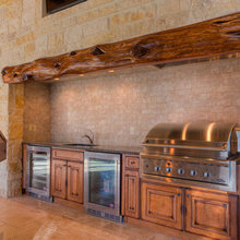 Outdoor Kitchen