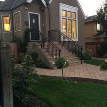 Steps, Front facade