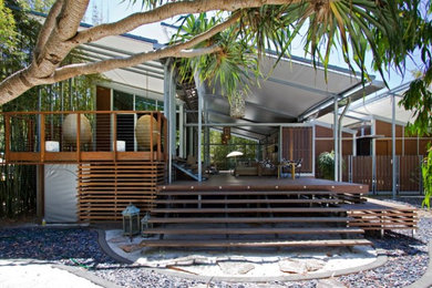 Beach style garden in Sydney.