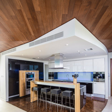 Santos Mahogany Natal - Hollywood Hills