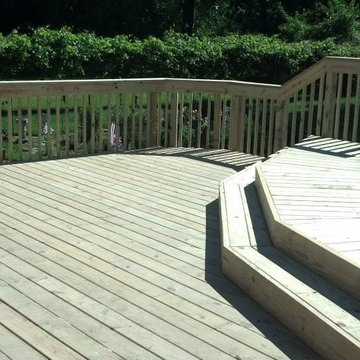 Decks (Pool)