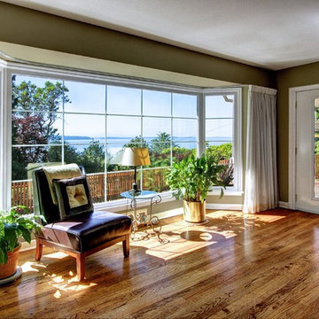 SOLD | Three Tree Point Cape Cod | 16067 Maplewild Ave SW | Seattle, WA
