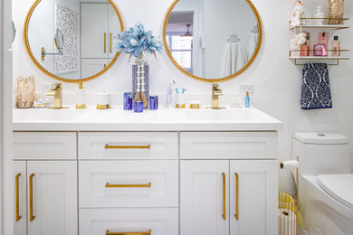 Inspiration for a contemporary bathroom remodel in Miami