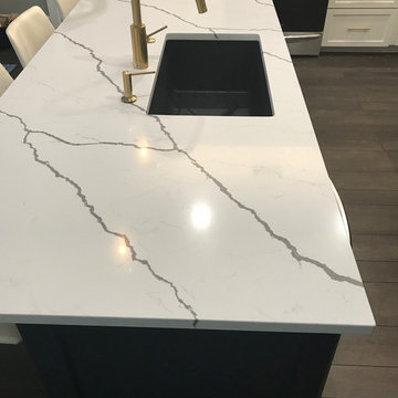 Stylish Glencoe KItchen
