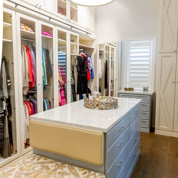 Farmhouse White Walk-In Closet