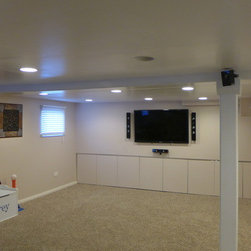 Pivot wall - Closet Storage