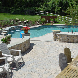 QuarryCut Stone - Brown - Irregular 5 - Siding And Stone Veneer
