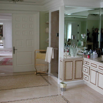 Partial view of the master bathroom