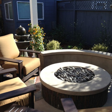 Fire pit and Lounge Area