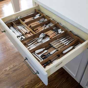 accessory drawer insert