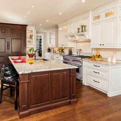 Mouser Cabinetry - Kitchen Cabinetry