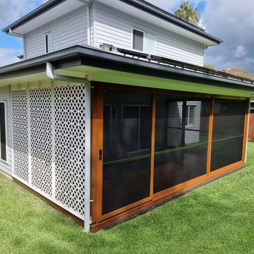 Screens Contractor