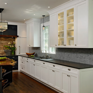 Rustic Modern Kitchen in Steel and Wood