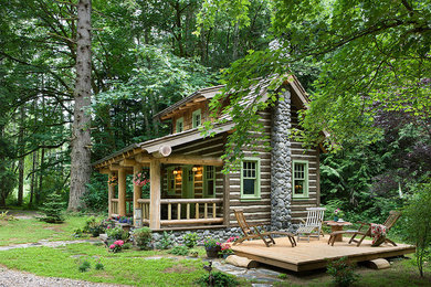 Little Dream Cabin in the Woods