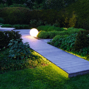 ROTOBALL FLOOR GARDEN LIGHT