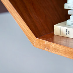 2015 Catalogue - Display And Wall Shelves 