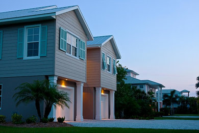 Beach style exterior home photo in Tampa