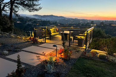 Inspiration for a landscaping in Los Angeles.