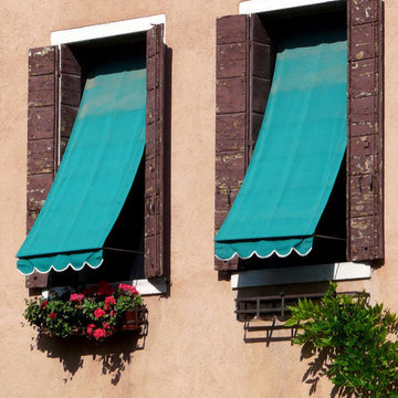 Retractable Awnings