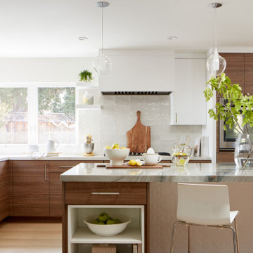 Bright Two-Toned Kitchen