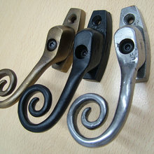 Handles/Knobs/Hardware