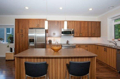 help with kitchen refacing: wood or thermofoil?
