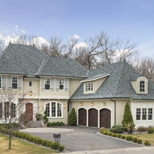 Astoria Exterior