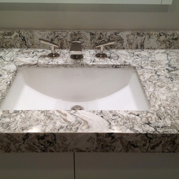 CS - Hall Bath