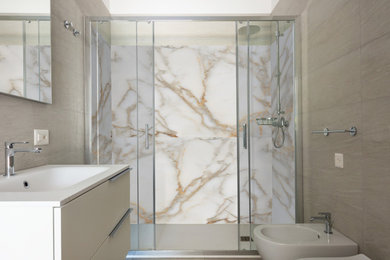 Example of a bathroom design