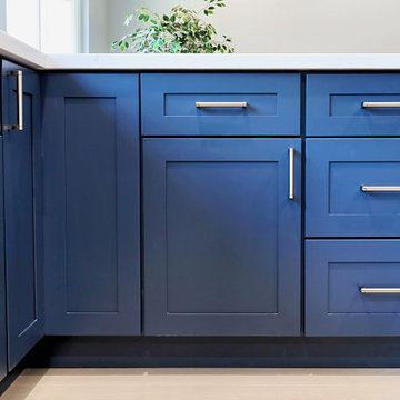 Affordable Navy Blue Shaker RTA Kitchen Cabinets | The Cabination