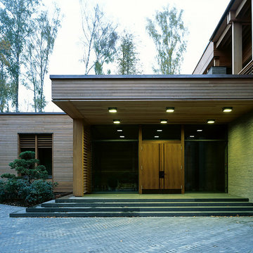 f house