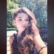Barbie Li's photo