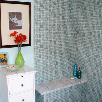 Bathroom with glass mosaic tile