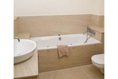 Bathroom - contemporary bathroom idea in Sacramento