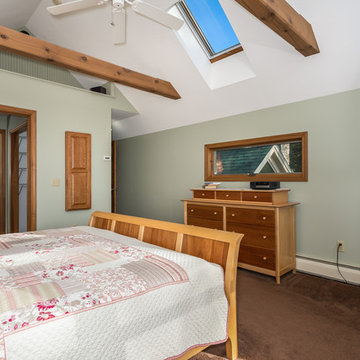 Active: 15 First Point Road Moultonborough, NH