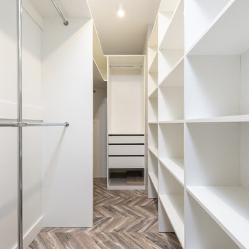 Custom Walk-in Closet Toronto