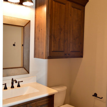 Farmhouse: 3,153 ft²/4 bd/3 bth/2ST