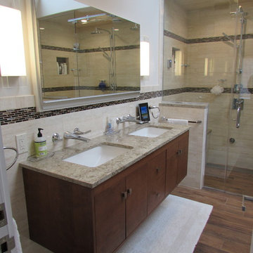 Robern Mirror With Built in Defroster and Lighting